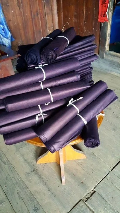 Chinese Dong people's homespun Indigo-dyed Egg White Fabric Textile 1meter 004