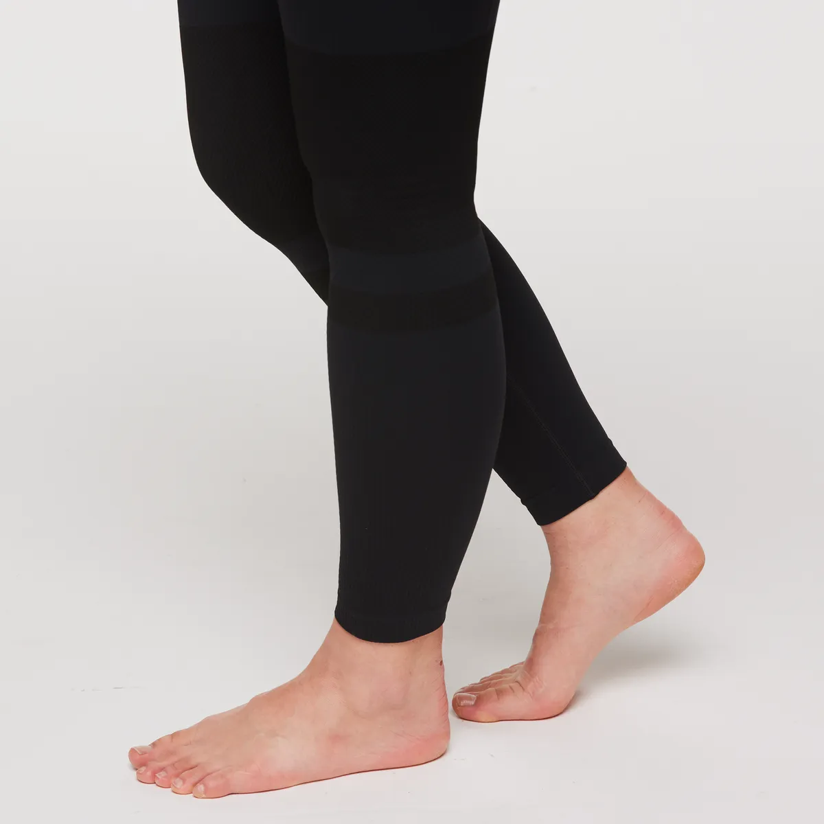 Debajo Seamless Baselayer Tight - Women's