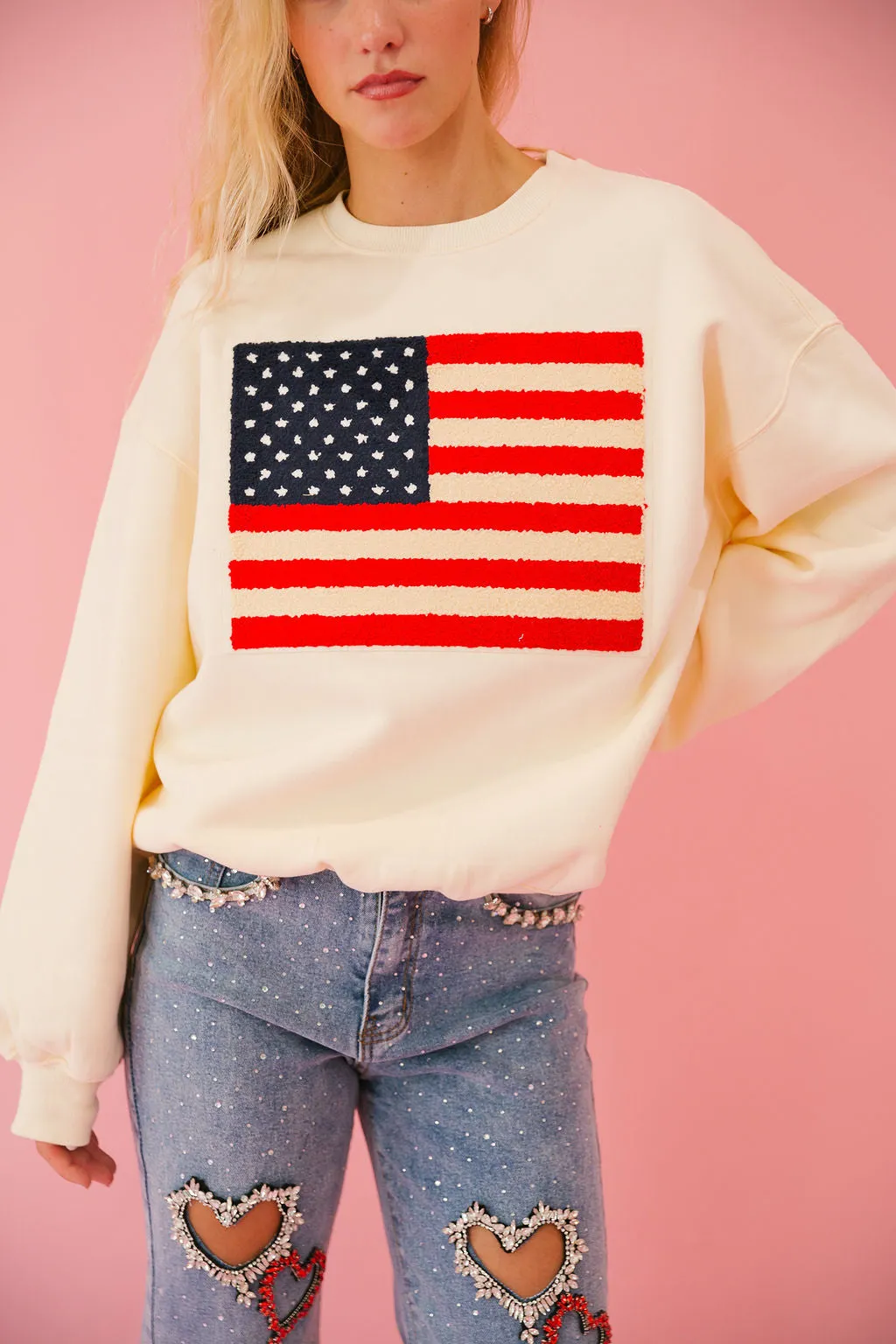 FLAG PATCH CREAM PULLOVER