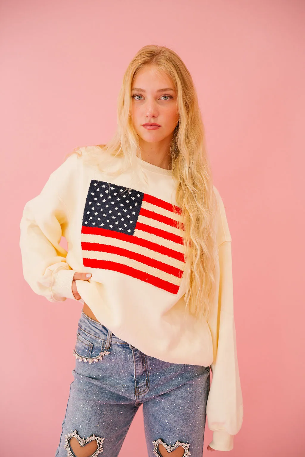 FLAG PATCH CREAM PULLOVER