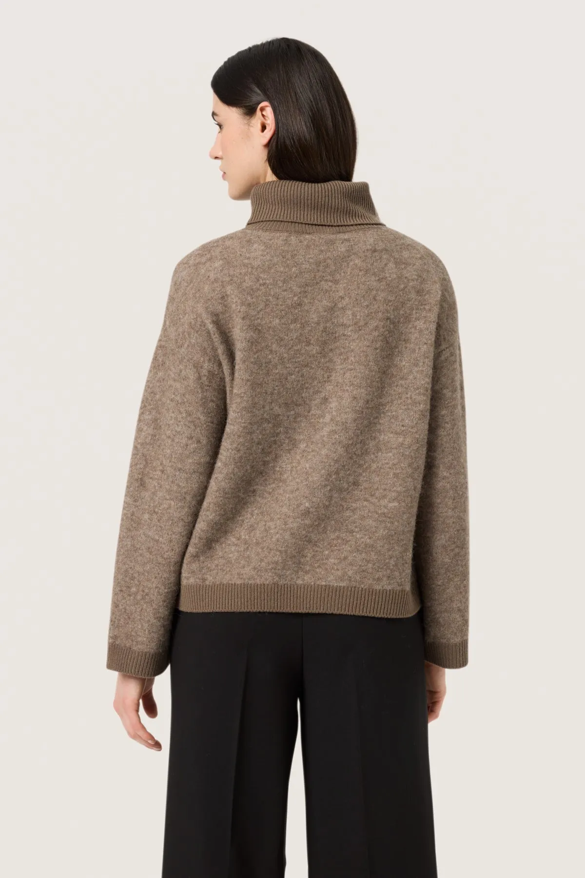 Jessie Pullover