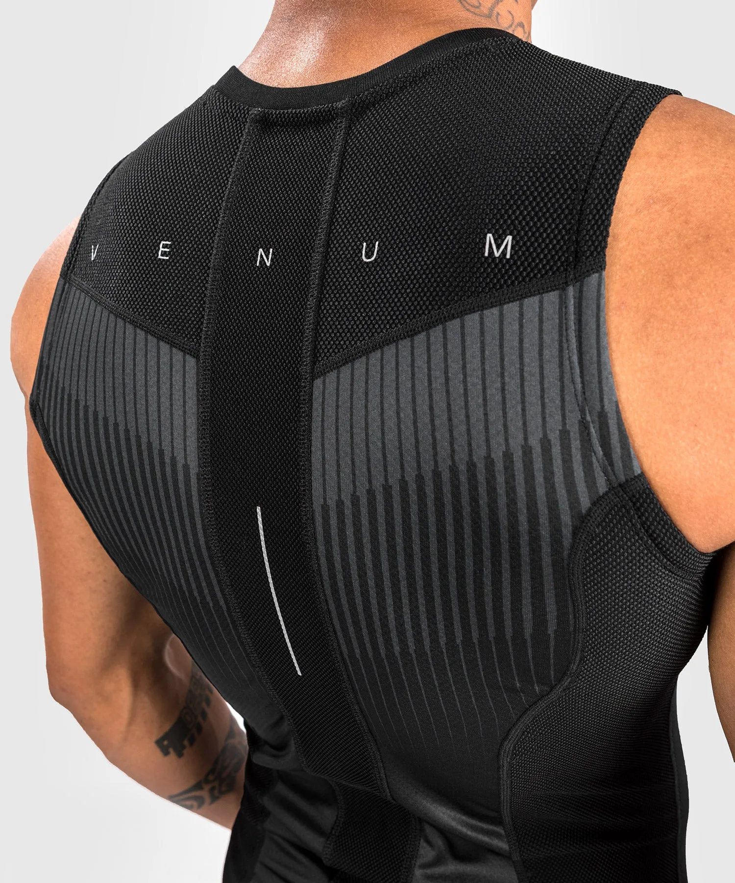 Venum Rashguard Sleevless Biomecha - Black/Grey