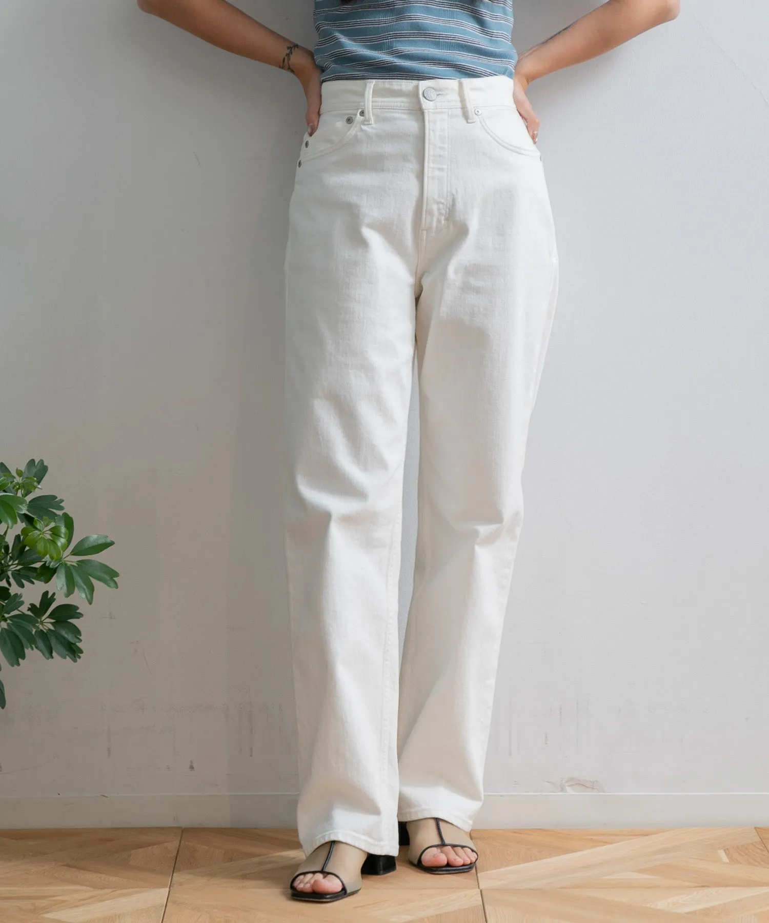 【WOMEN】YANUK ボーイズストレート LEA  WHS Spill Proof